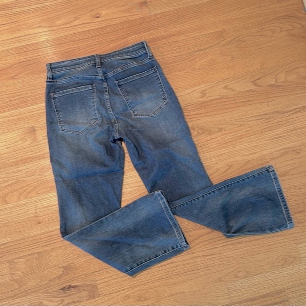 Kut from the Kloth Kelsey High Rise Ankle Flare - Picture 6 of 8